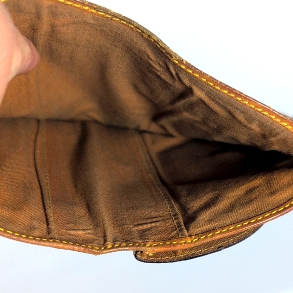 Alviero Martini Vintage Map Wallet - Picture 11 of 14